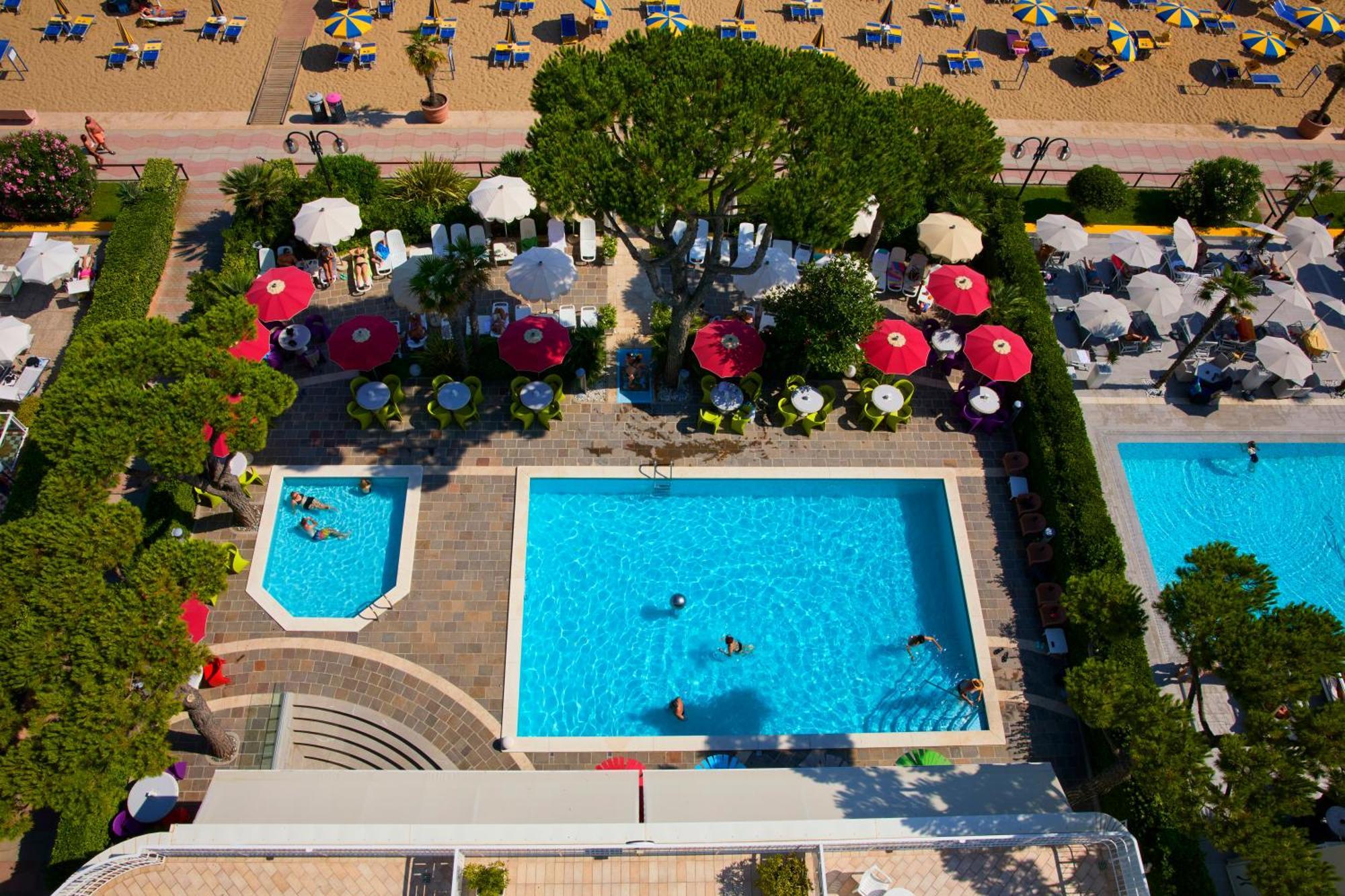 Termini Beach Hotel & Suites Lido di Jesolo Exterior photo