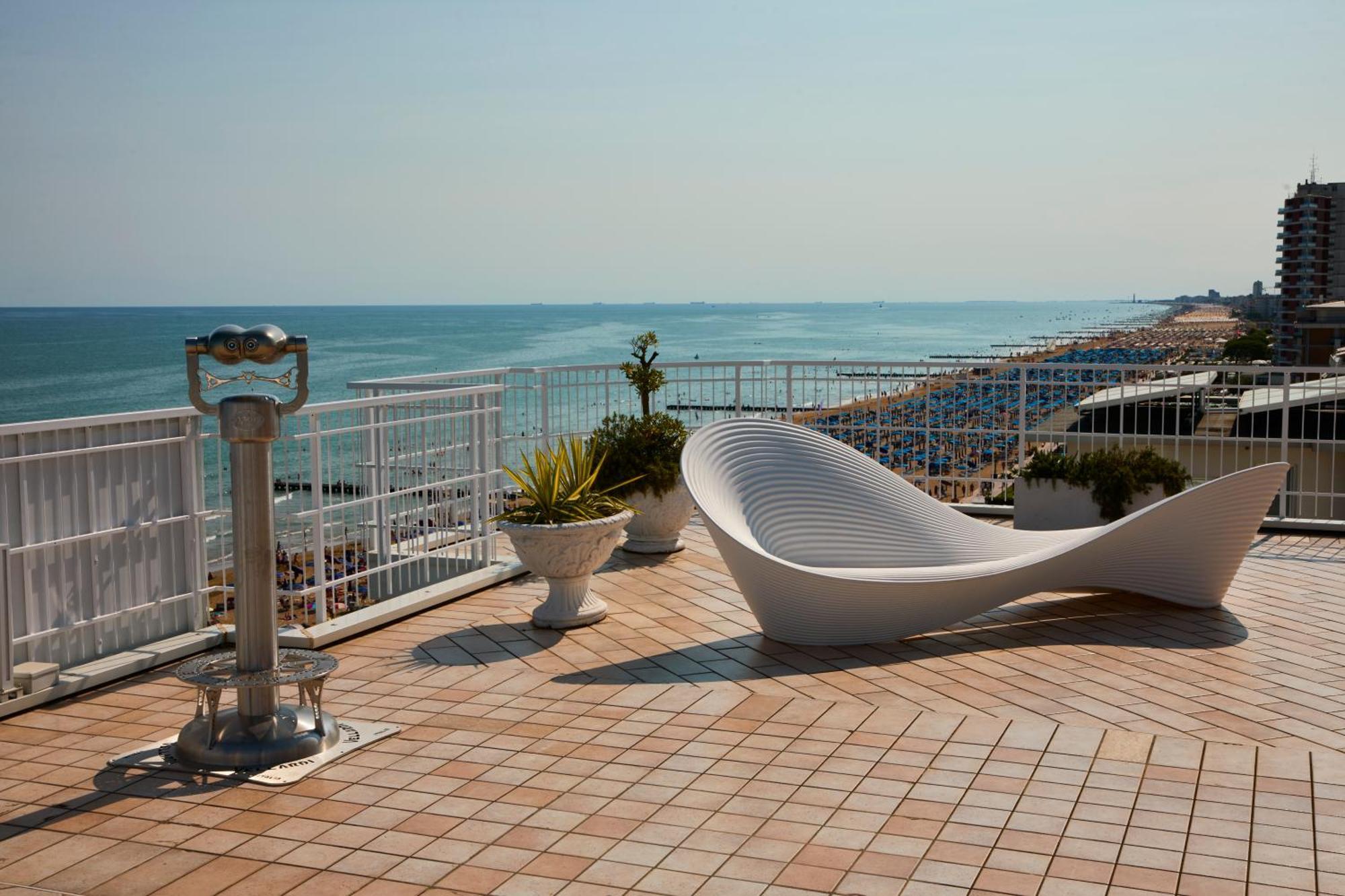 Termini Beach Hotel & Suites Lido di Jesolo Exterior photo