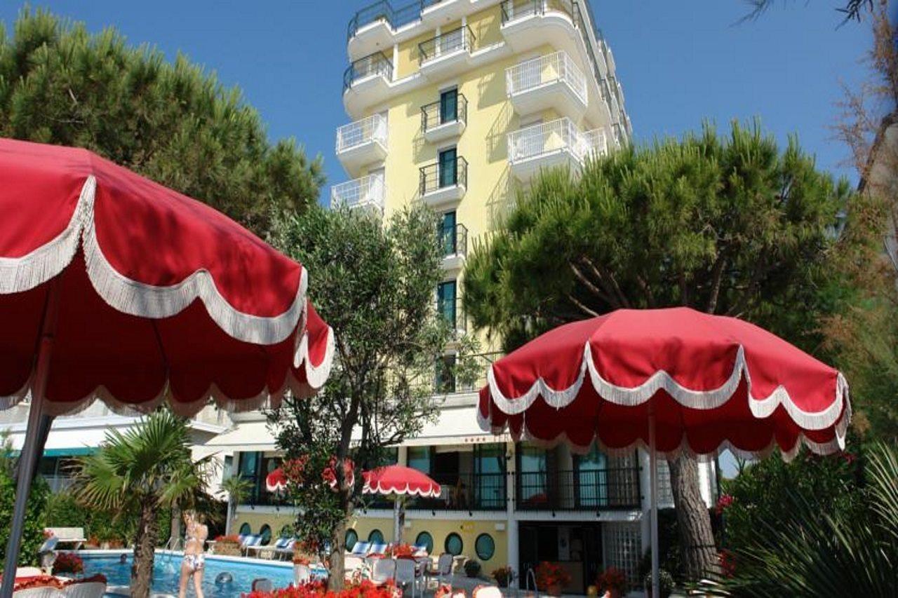 Termini Beach Hotel & Suites Lido di Jesolo Exterior photo